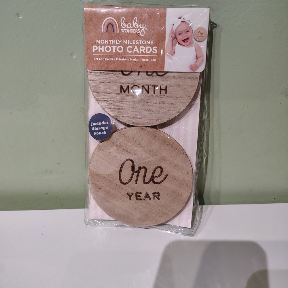 NWT Baby Wonders Wood Double Sided Milestone Photo Props First Year Reversible